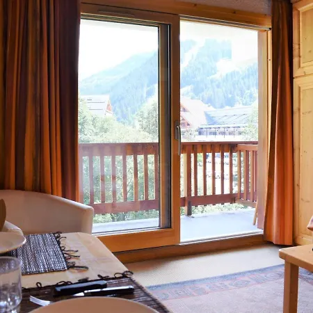Confortable 4 Pers. Avec Balcon Sud, Proche Pistes Et Commodites, - Fr-1-180-10 Lejlighed